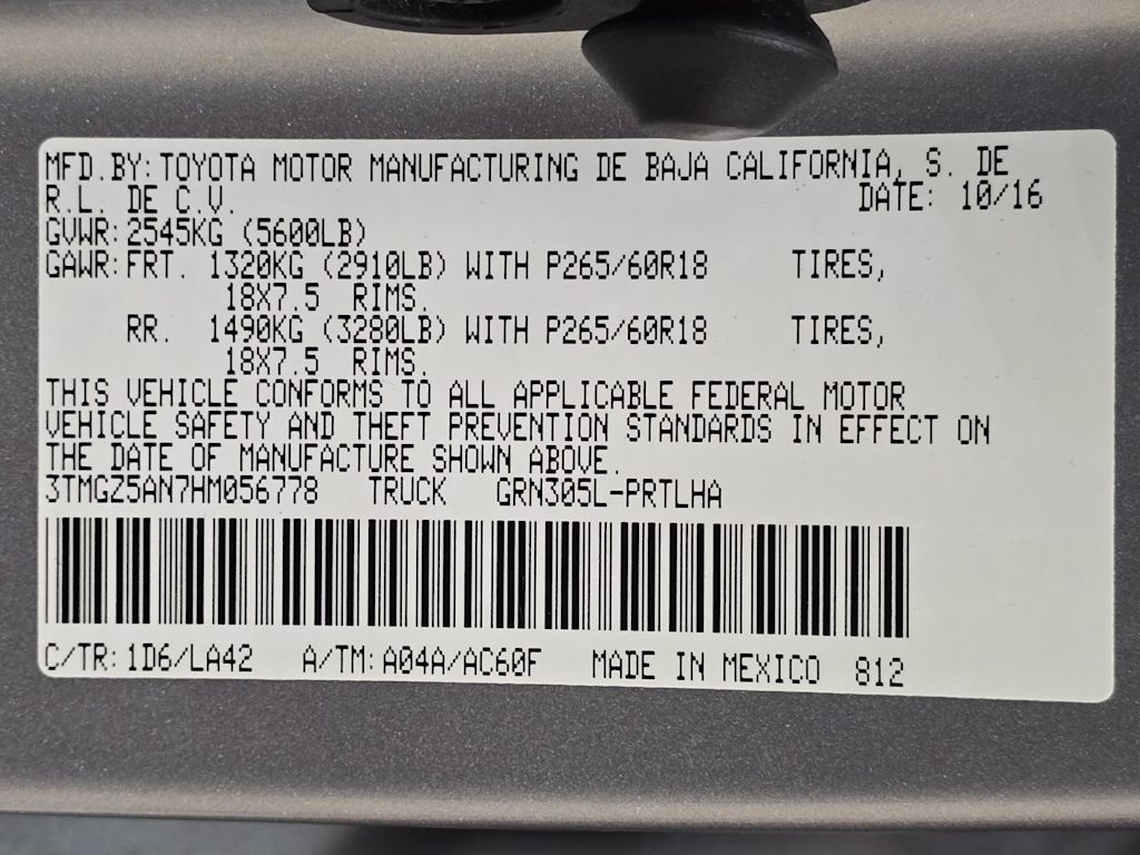 Thumbnail: 2017 Toyota Tacoma - 20