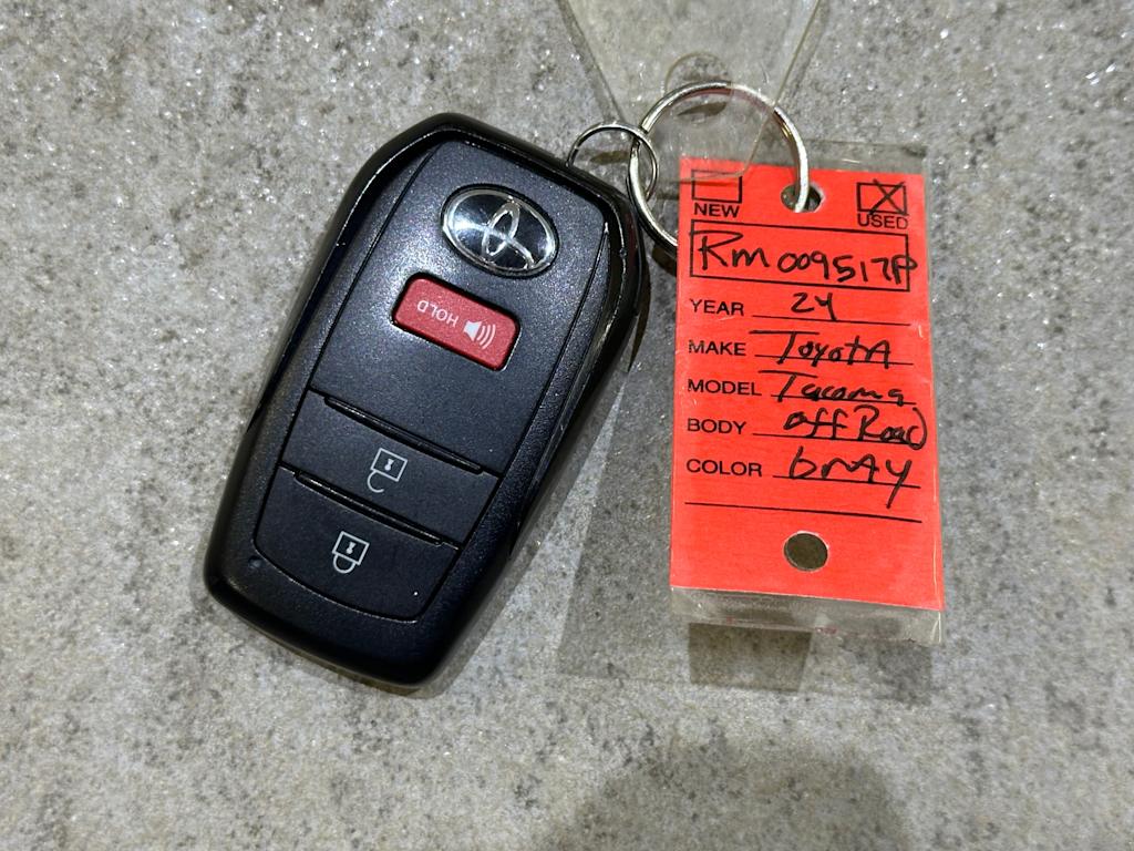 Thumbnail: 2024 Toyota Tacoma - 19