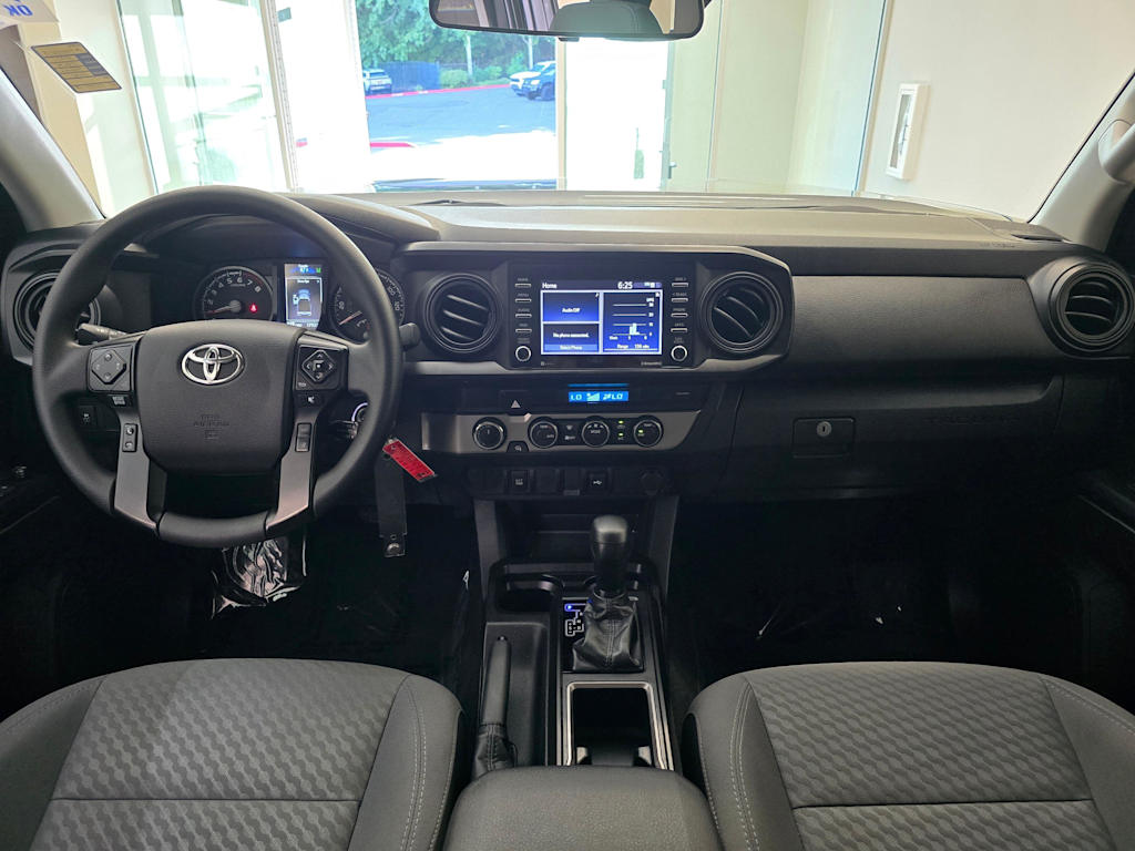 Thumbnail: 2021 Toyota Tacoma - 10