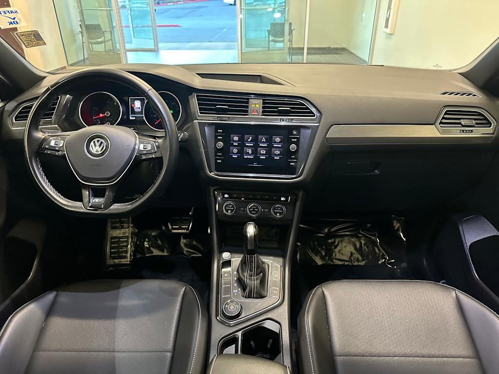 Thumbnail: 2021 Volkswagen Tiguan - 10
