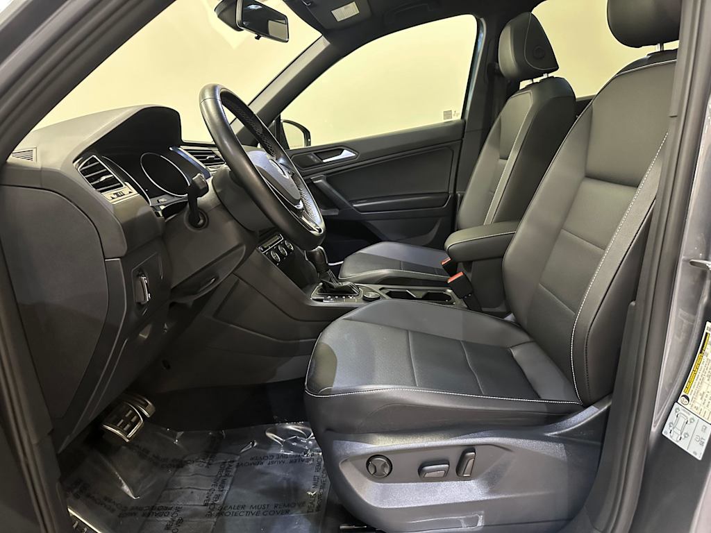 Thumbnail: 2021 Volkswagen Tiguan - 11