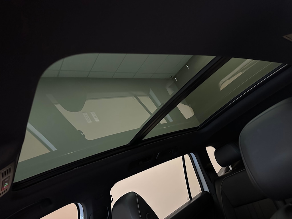 Thumbnail: 2022 Volkswagen Tiguan - 28