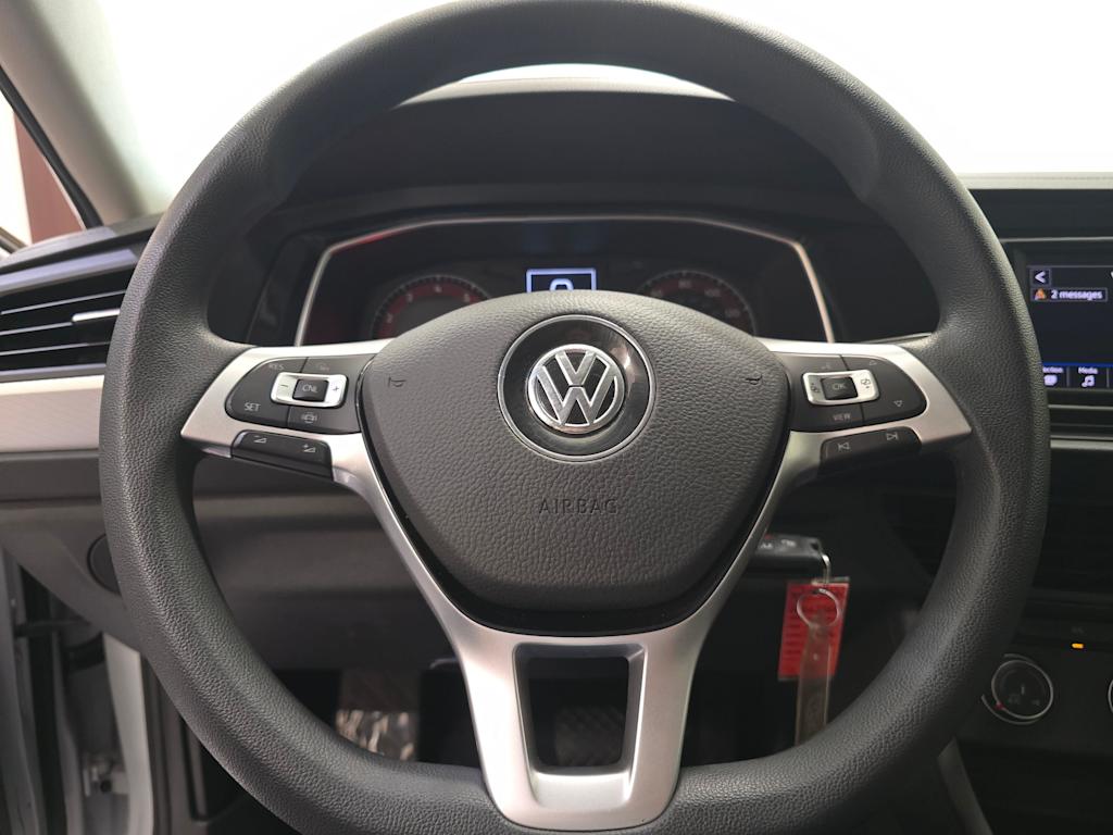 Thumbnail: 2019 Volkswagen Jetta - 14