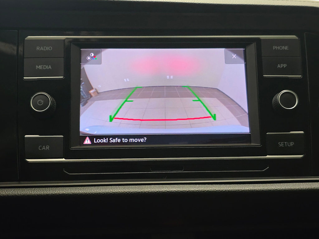 Thumbnail: 2019 Volkswagen Jetta - 16