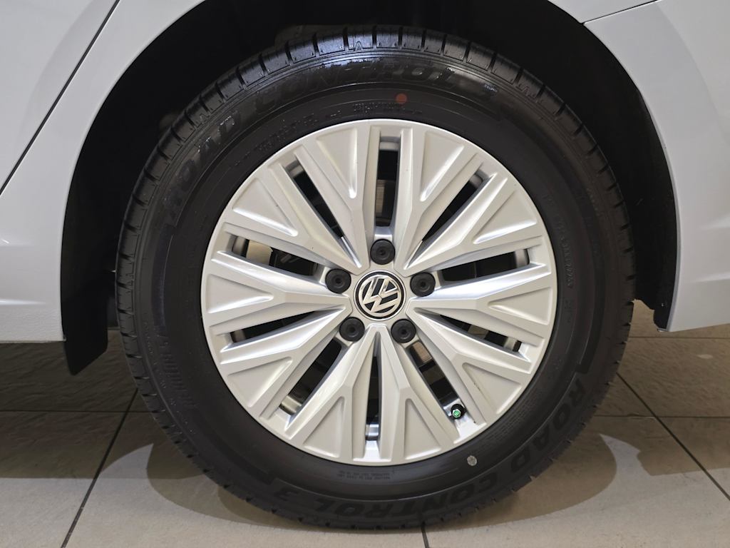 Thumbnail: 2019 Volkswagen Jetta - 8