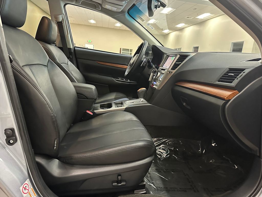 Thumbnail: 2014 Subaru Outback - 12