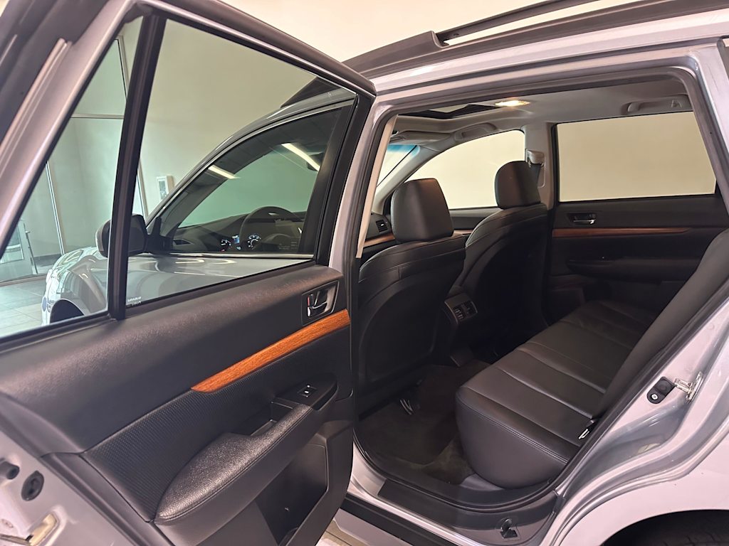 Thumbnail: 2014 Subaru Outback - 27