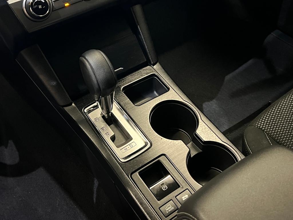 Thumbnail: 2016 Subaru Outback - 17