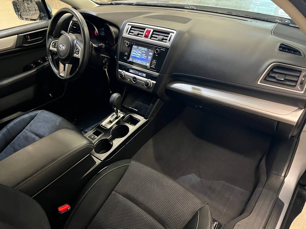 Thumbnail: 2016 Subaru Outback - 15