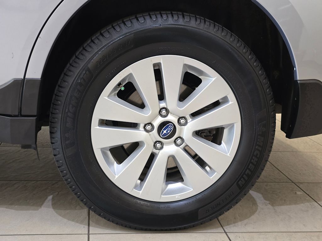 Thumbnail: 2015 Subaru Outback - 8