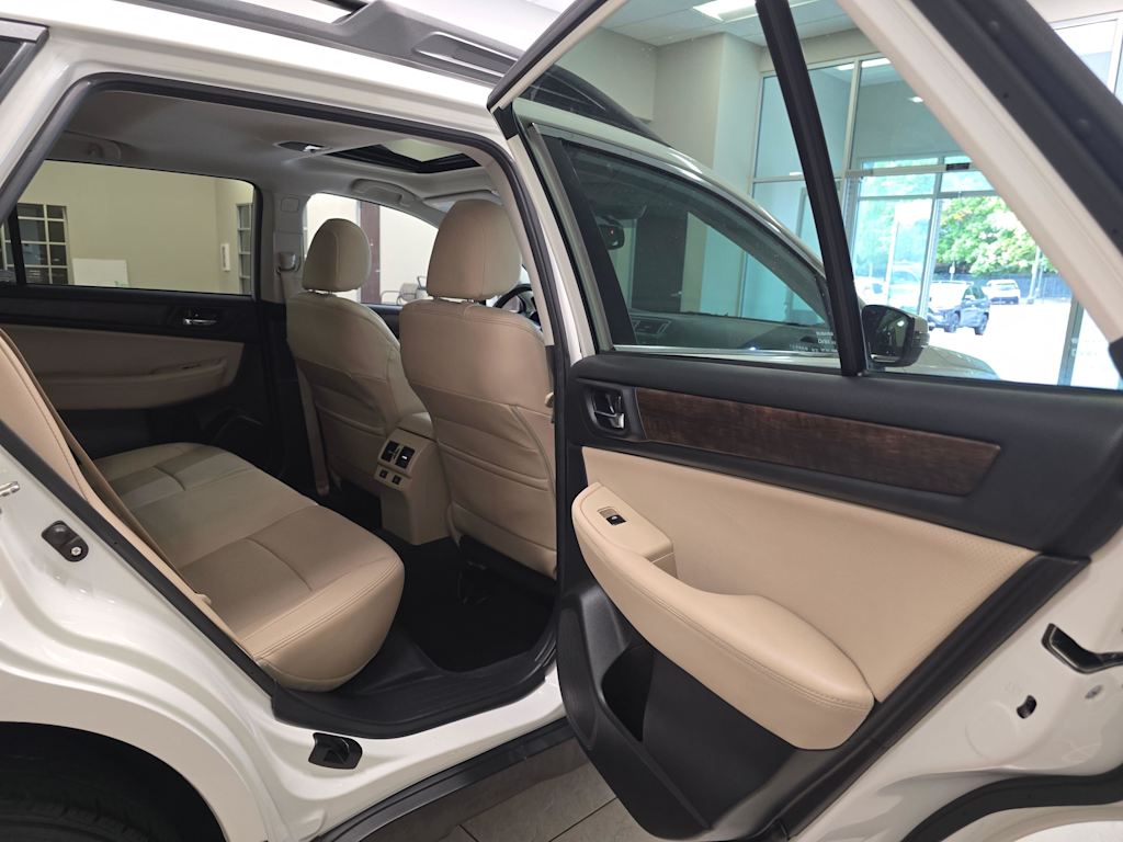 Thumbnail: 2016 Subaru Outback - 12