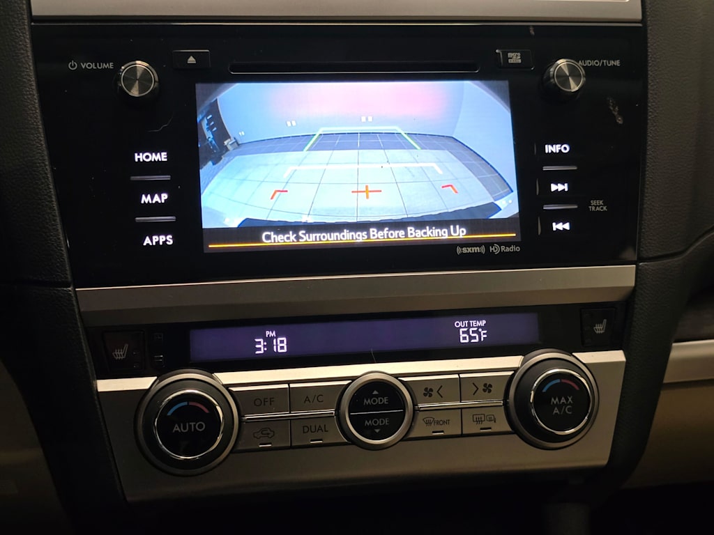 Thumbnail: 2016 Subaru Outback - 16