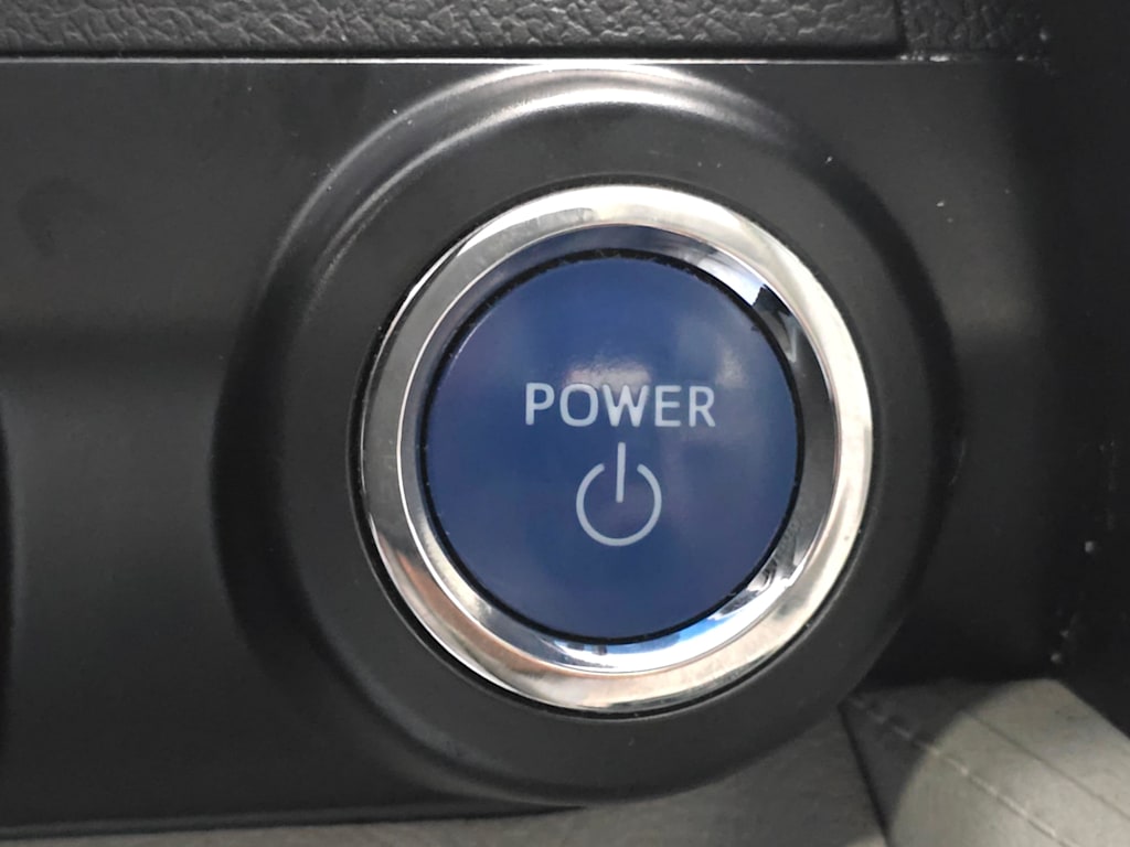 Thumbnail: 2012 Toyota Camry - 25