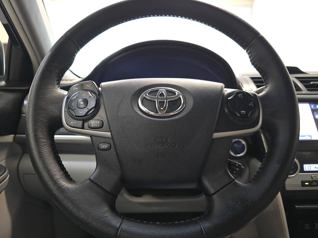 Thumbnail: 2012 Toyota Camry - 14