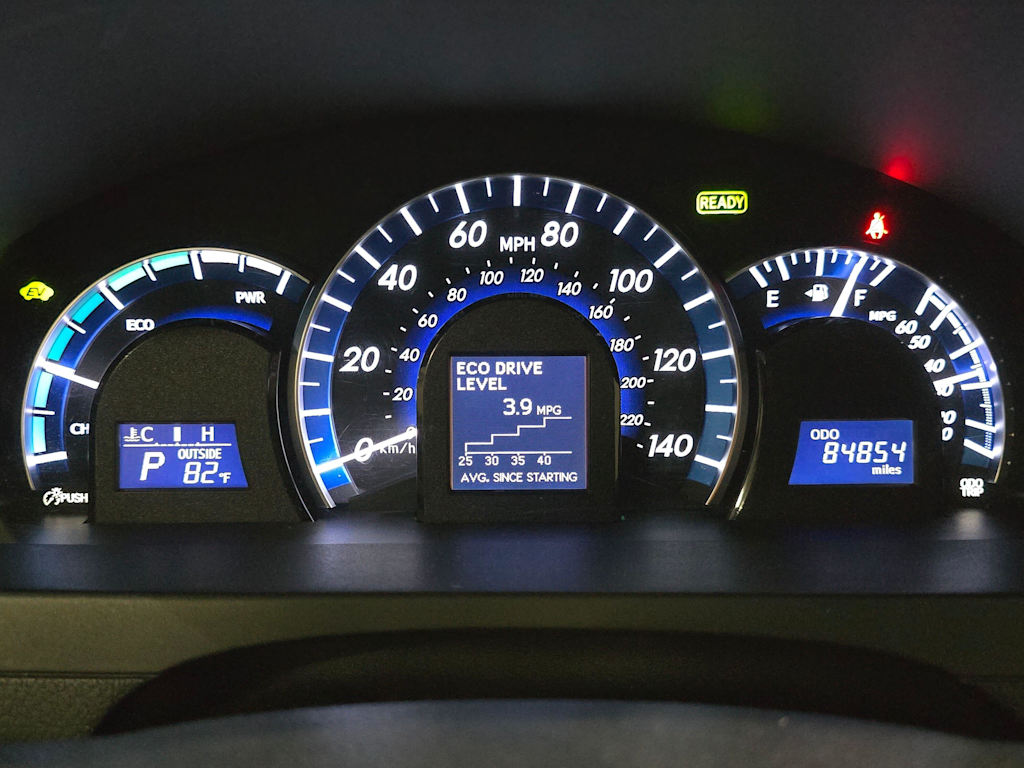Thumbnail: 2012 Toyota Camry - 18
