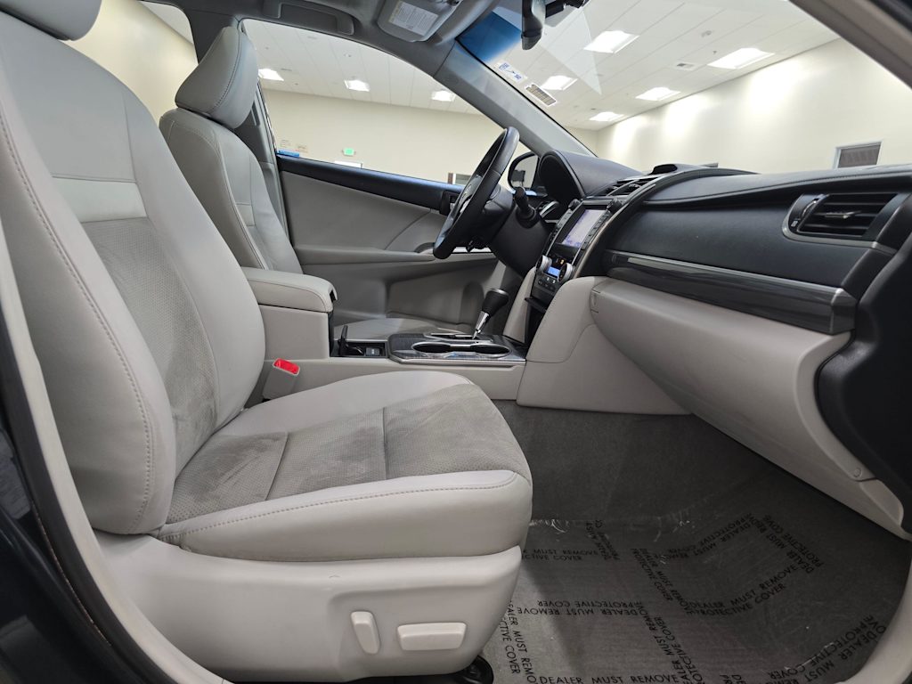 Thumbnail: 2012 Toyota Camry - 12