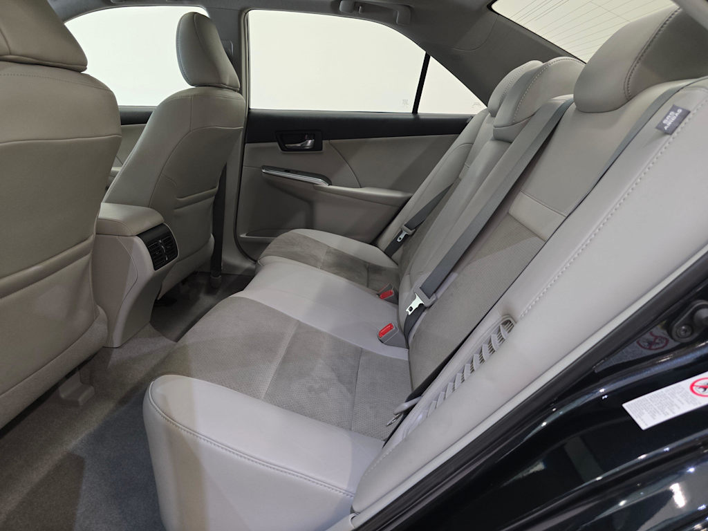 Thumbnail: 2012 Toyota Camry - 13