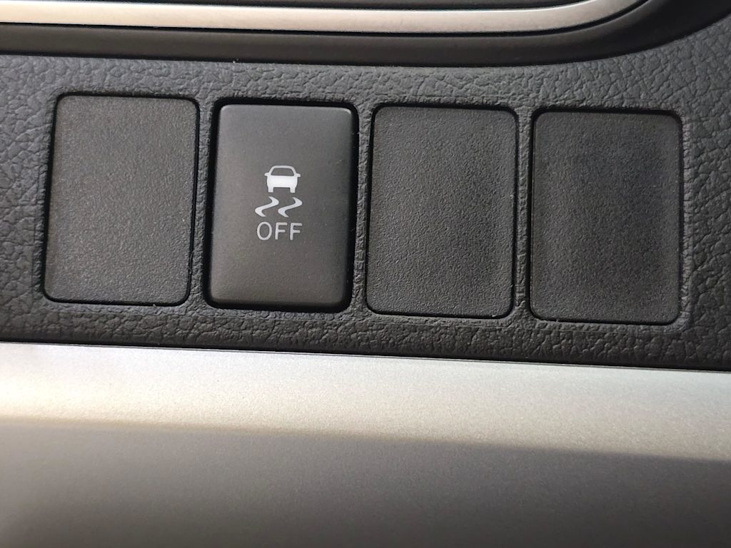 Thumbnail: 2015 Toyota Camry - 23
