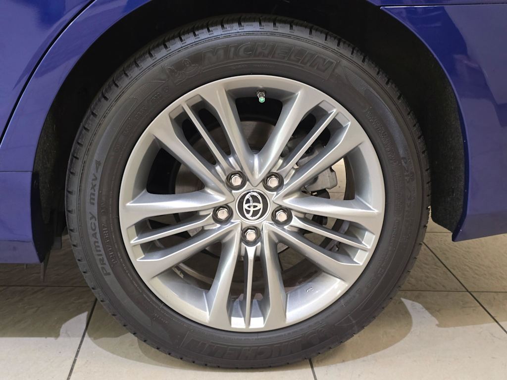 Thumbnail: 2015 Toyota Camry - 7