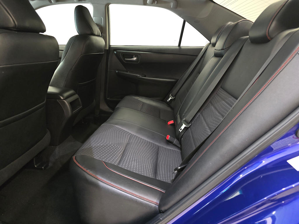 Thumbnail: 2015 Toyota Camry - 12