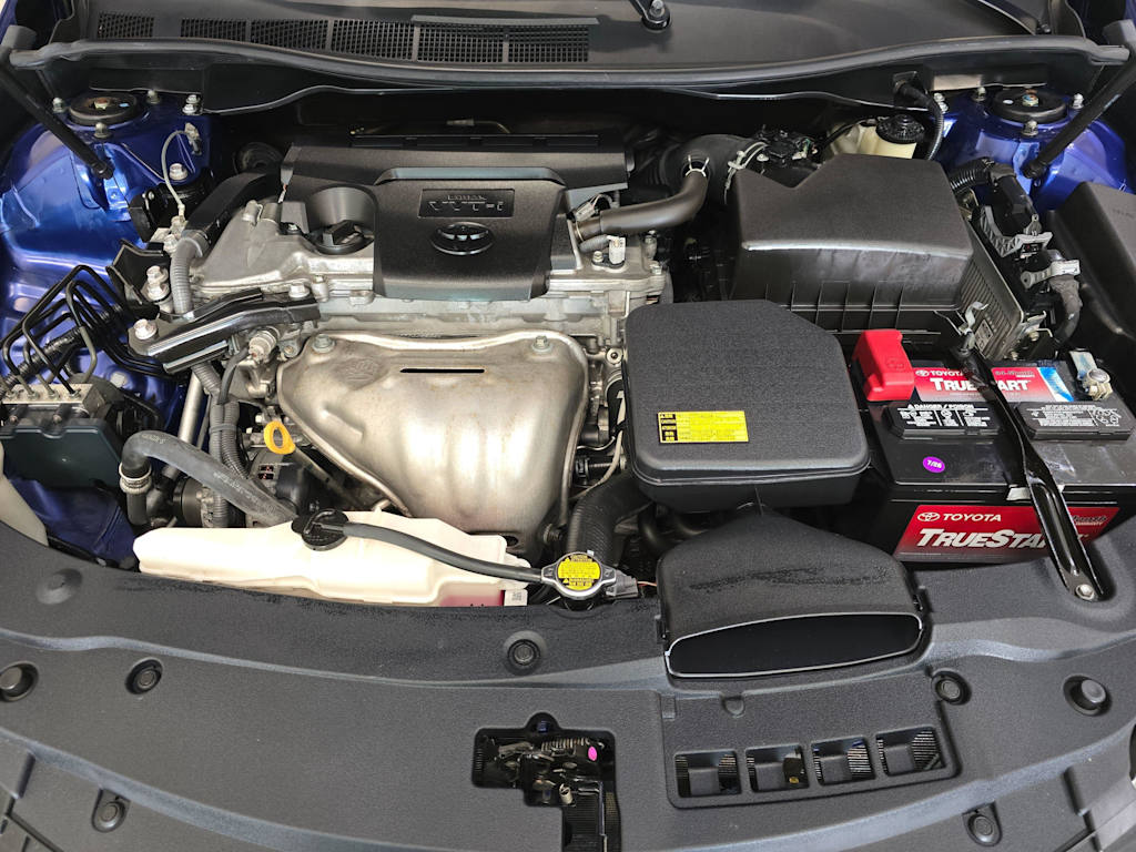 Thumbnail: 2015 Toyota Camry - 8
