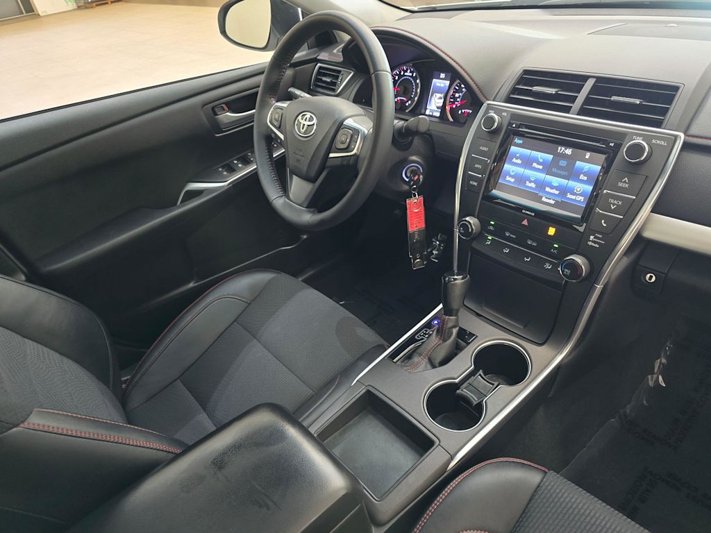 Thumbnail: 2016 Toyota Camry - 15