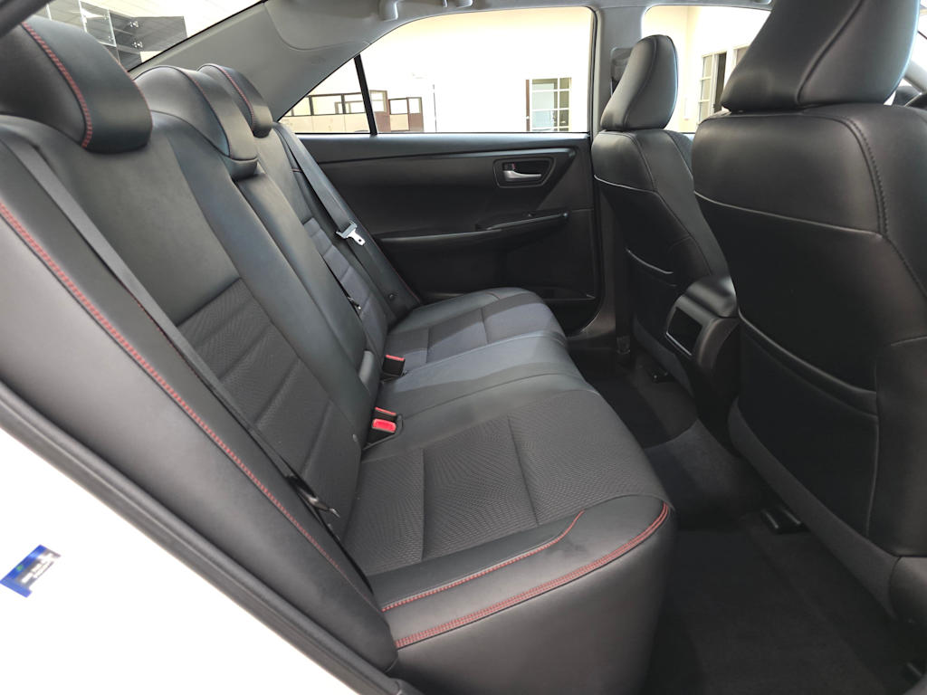 Thumbnail: 2016 Toyota Camry - 28