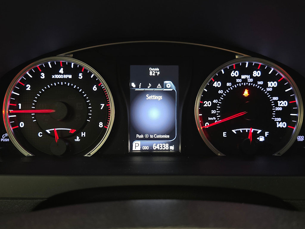 Thumbnail: 2016 Toyota Camry - 18