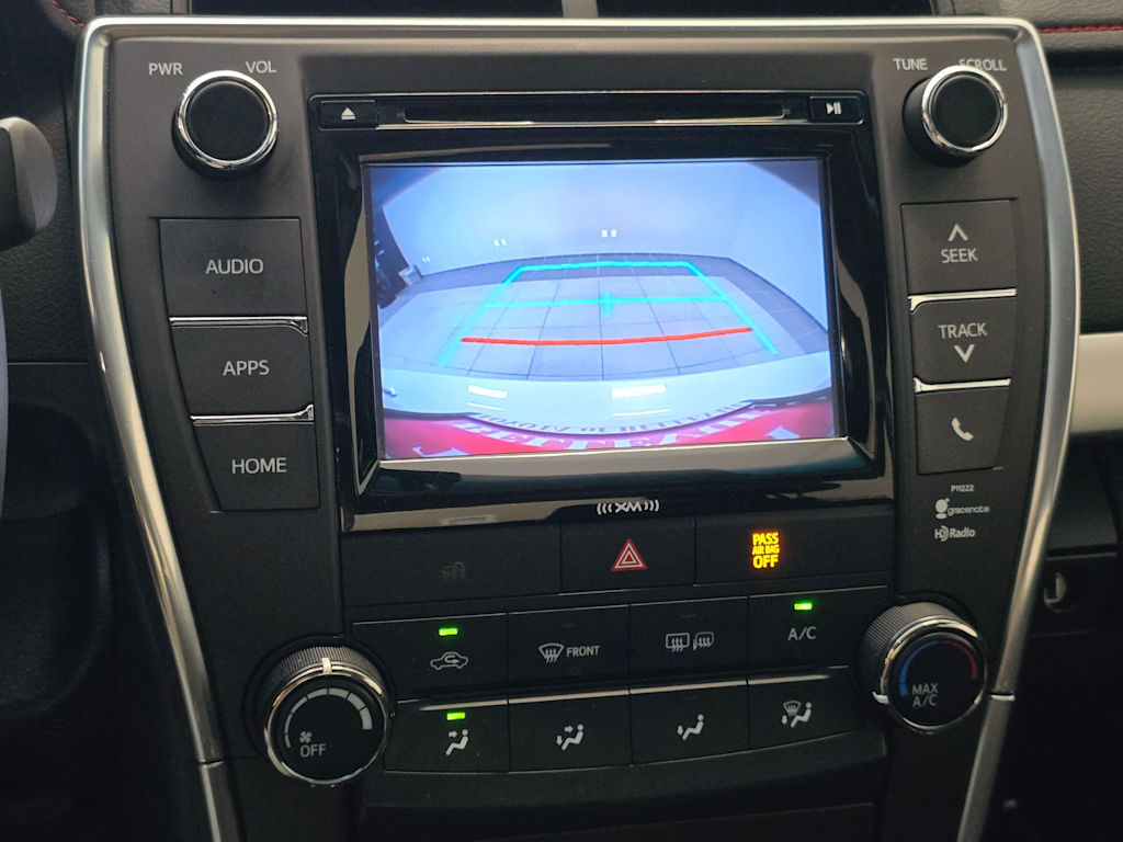 Thumbnail: 2016 Toyota Camry - 16