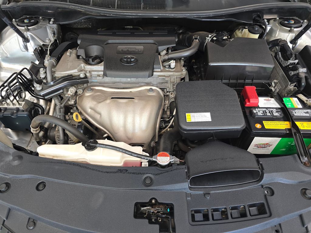Thumbnail: 2016 Toyota Camry - 9
