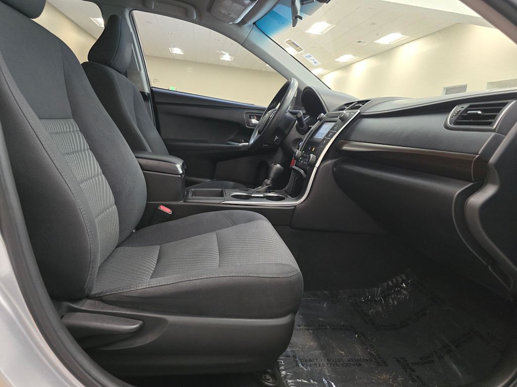 Thumbnail: 2016 Toyota Camry - 12