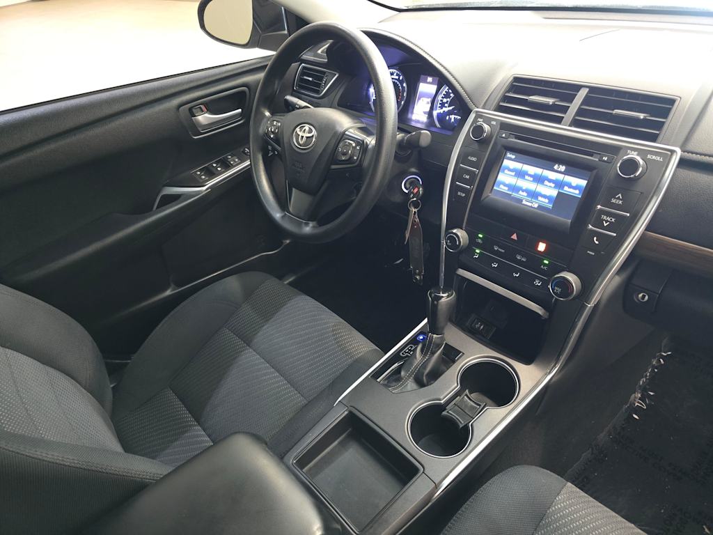 Thumbnail: 2016 Toyota Camry - 30