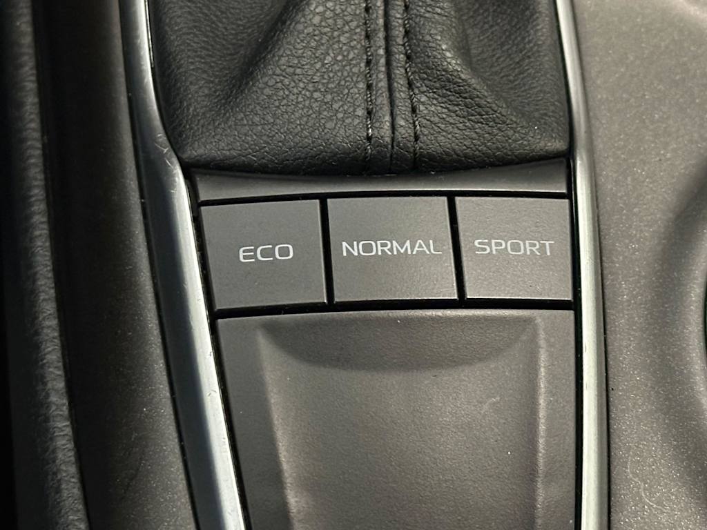 Thumbnail: 2023 Toyota Camry - 24