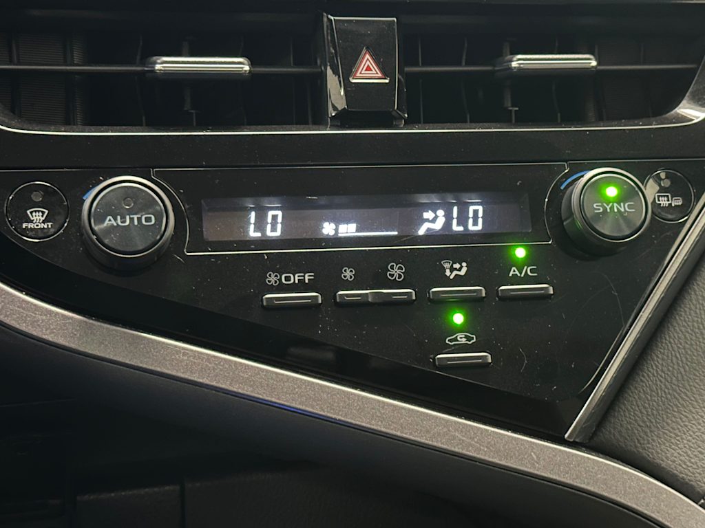 Thumbnail: 2023 Toyota Camry - 23