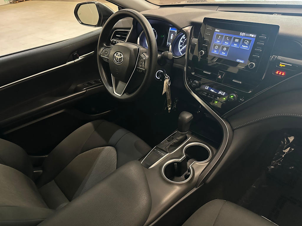 Thumbnail: 2023 Toyota Camry - 14