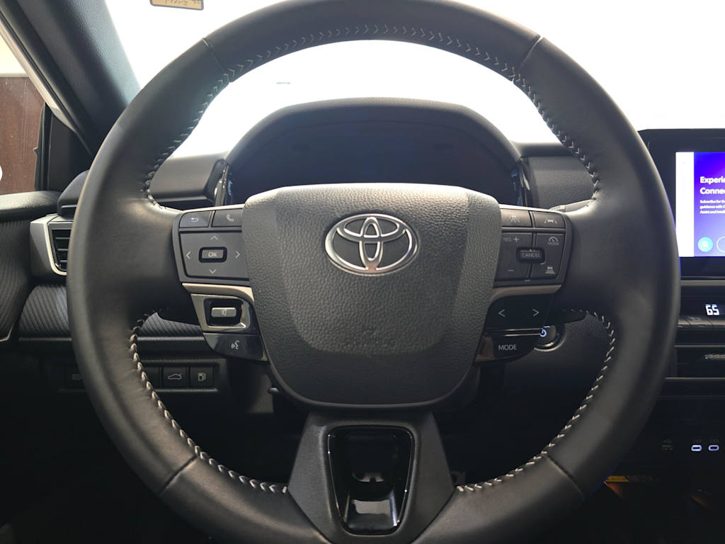 Thumbnail: 2025 Toyota Camry - 14