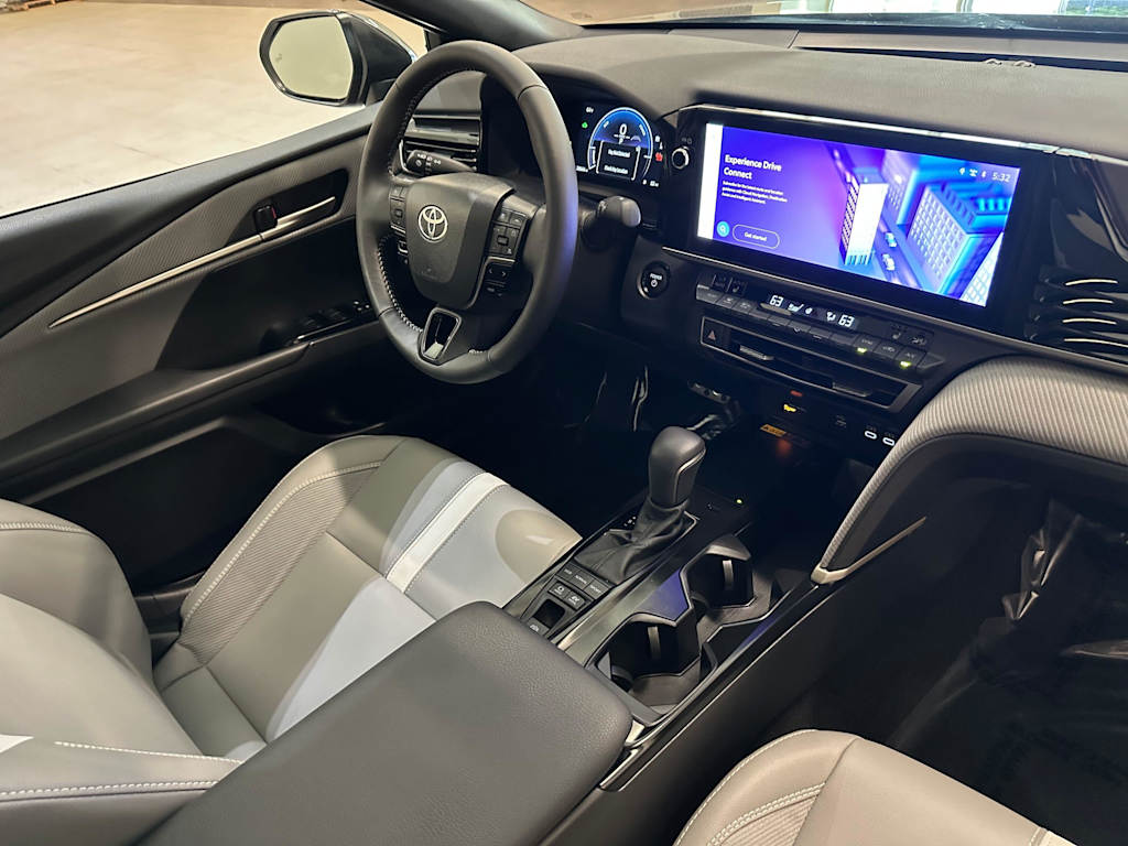 Thumbnail: 2025 Toyota Camry - 15