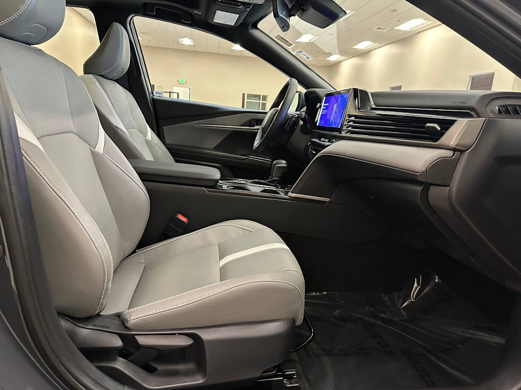 Thumbnail: 2025 Toyota Camry - 12