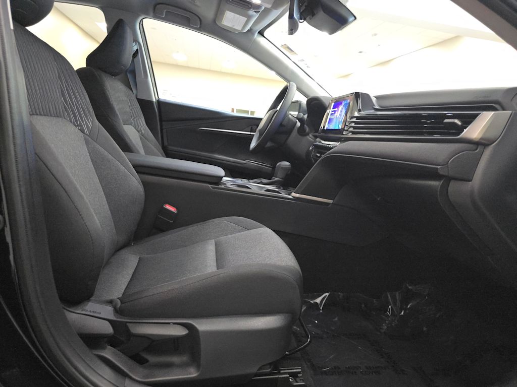 Thumbnail: 2026 Toyota Camry - 31