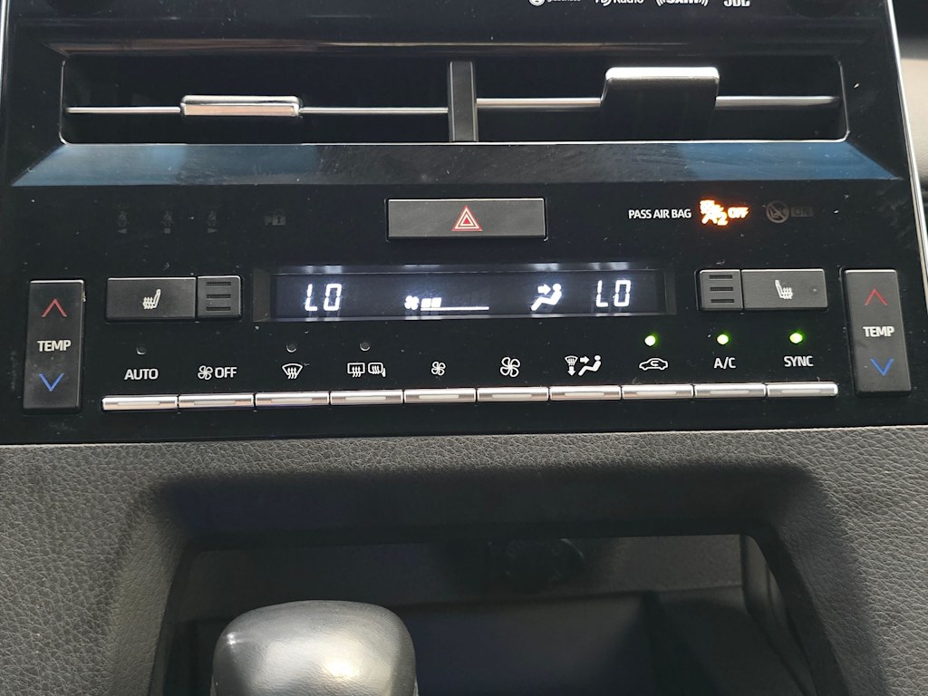 Thumbnail: 2020 Toyota Avalon - 23