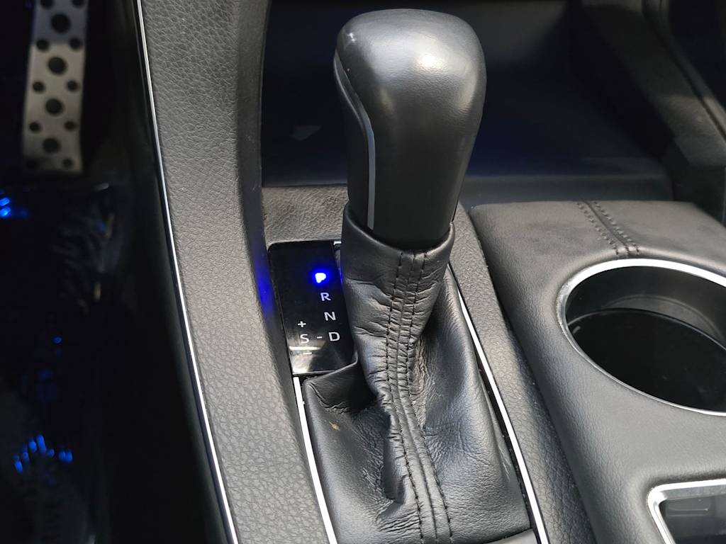Thumbnail: 2020 Toyota Avalon - 16