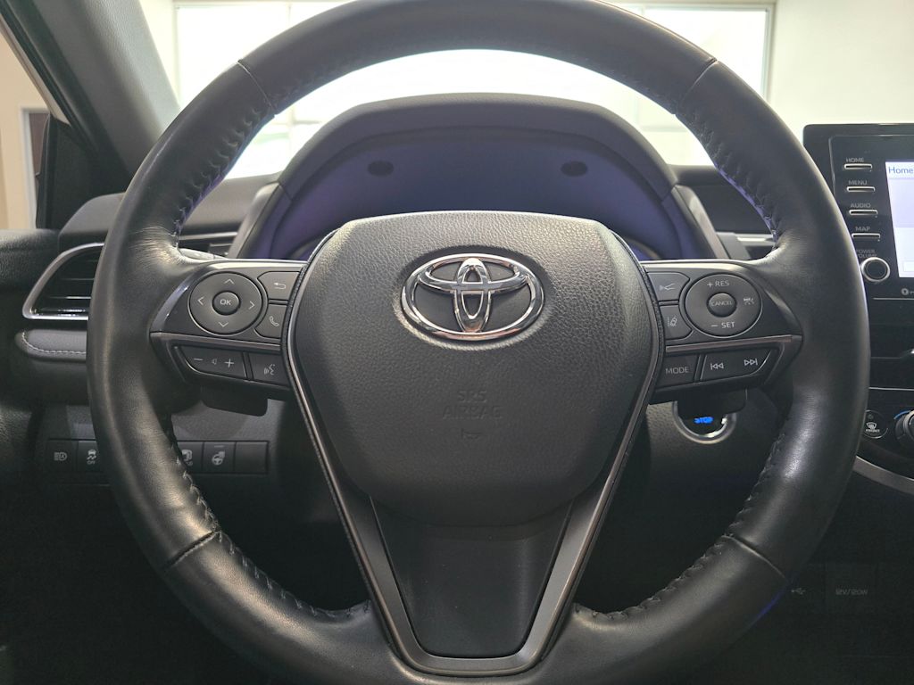 Thumbnail: 2022 Toyota Camry - 14