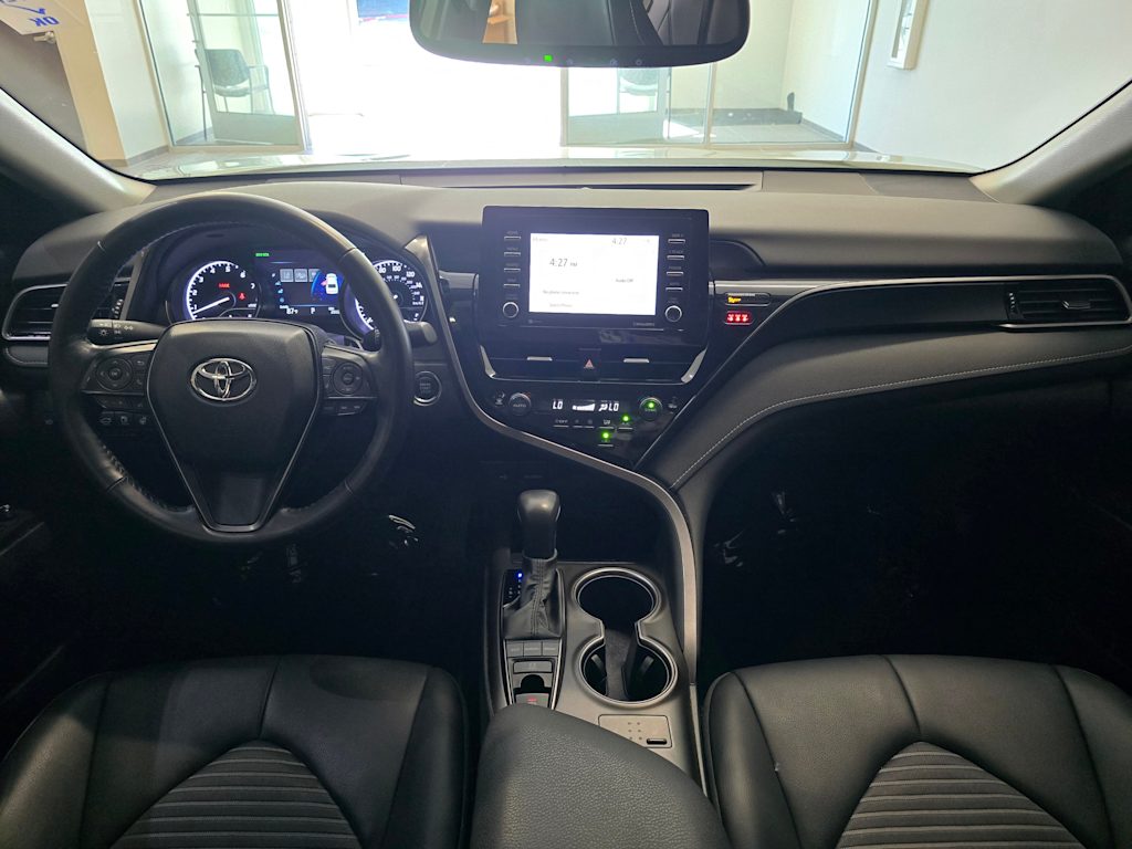 Thumbnail: 2022 Toyota Camry - 10