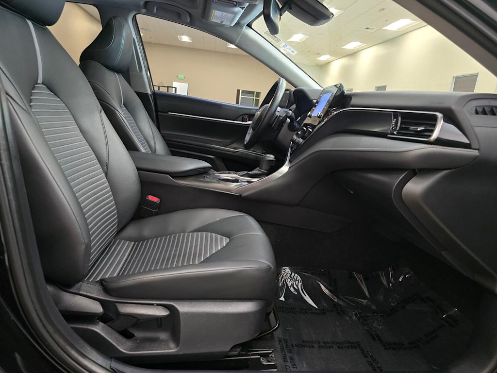 Thumbnail: 2022 Toyota Camry - 34