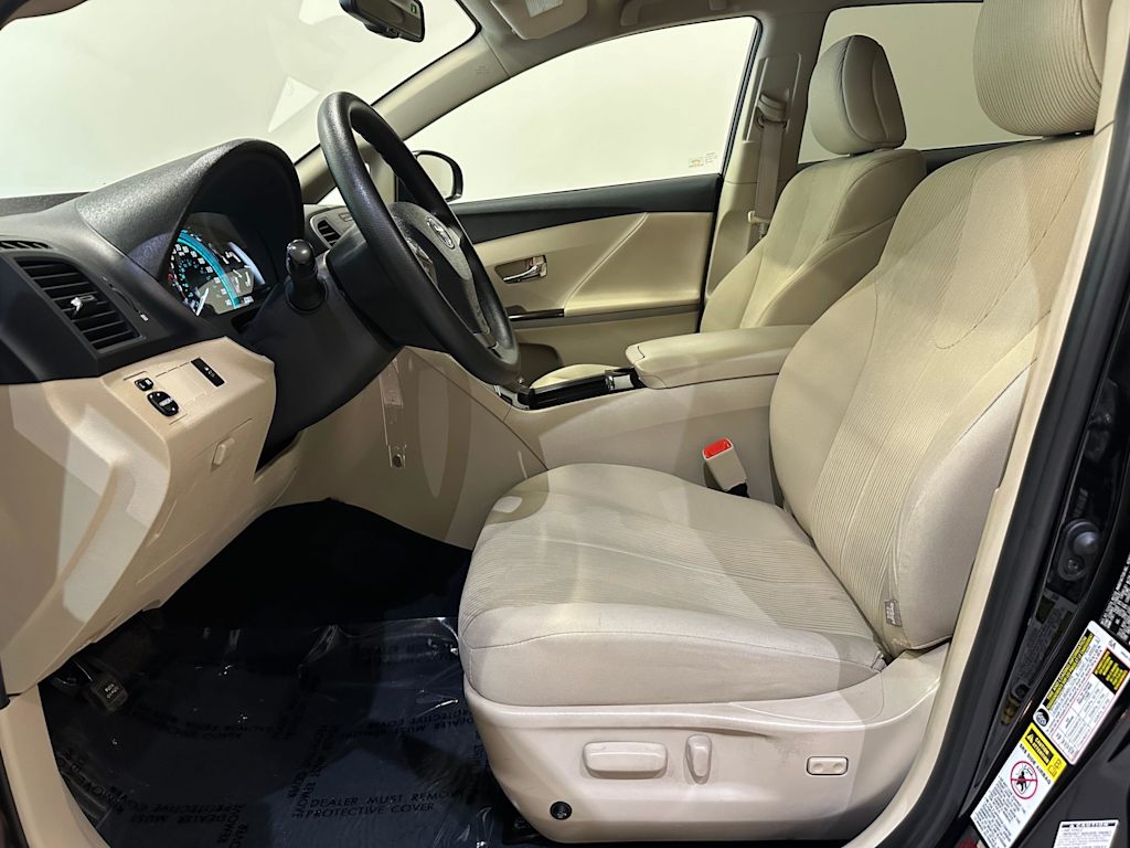 Thumbnail: 2009 Toyota Venza - 10