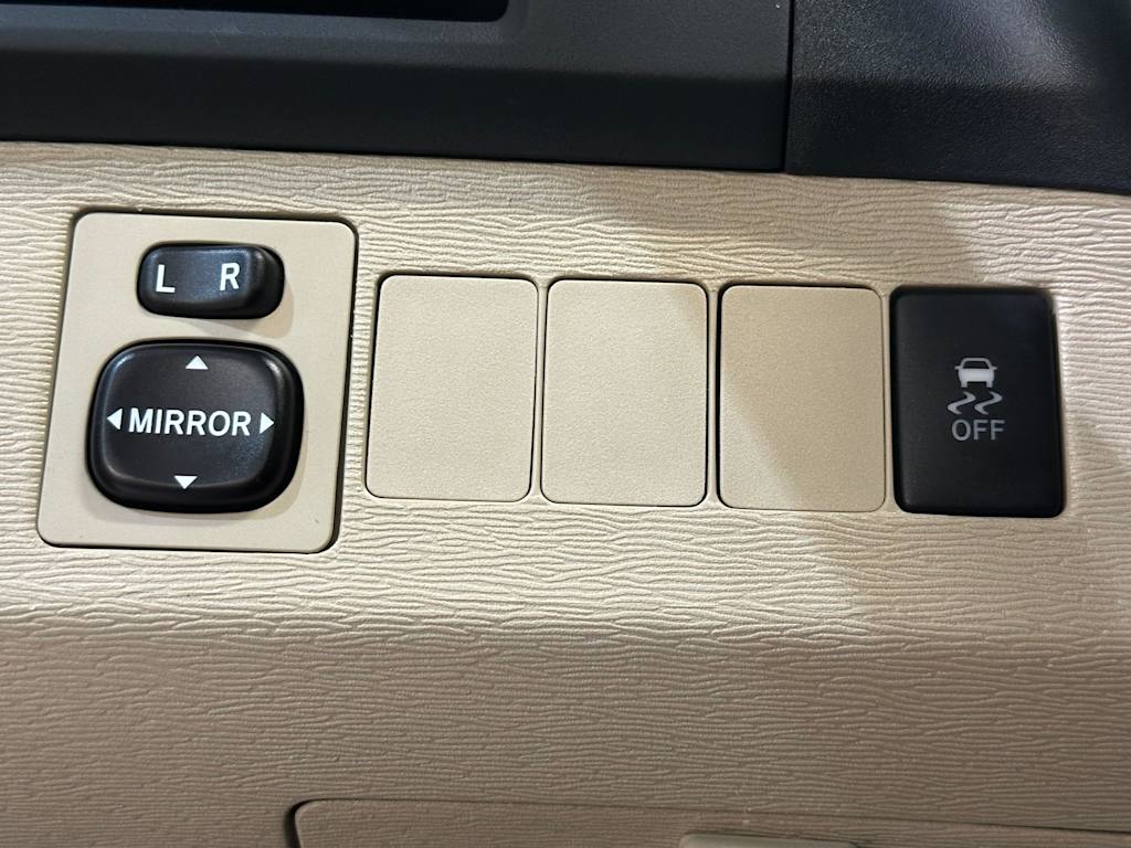 Thumbnail: 2009 Toyota Venza - 24