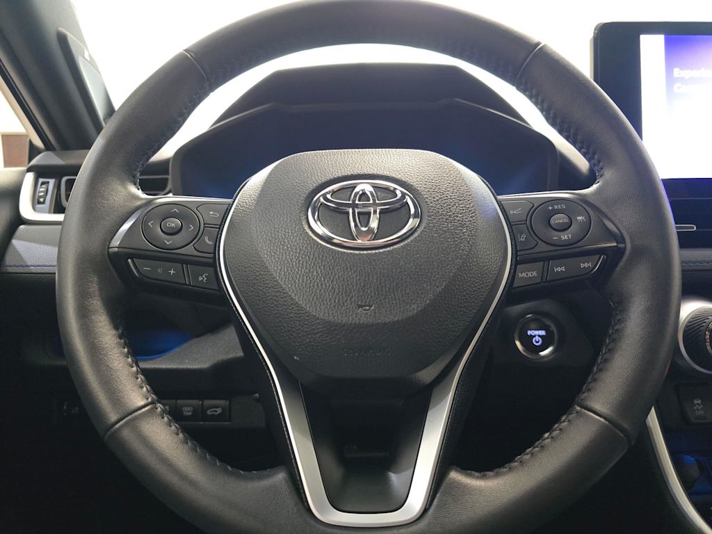 Thumbnail: 2023 Toyota RAV4 - 14