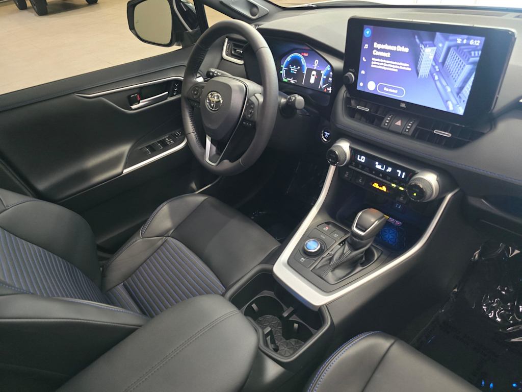 Thumbnail: 2023 Toyota RAV4 - 15
