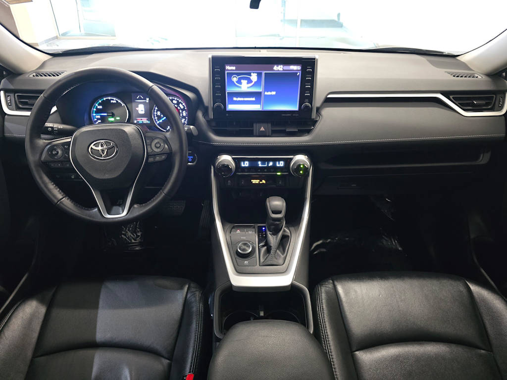 Thumbnail: 2022 Toyota RAV4 - 8