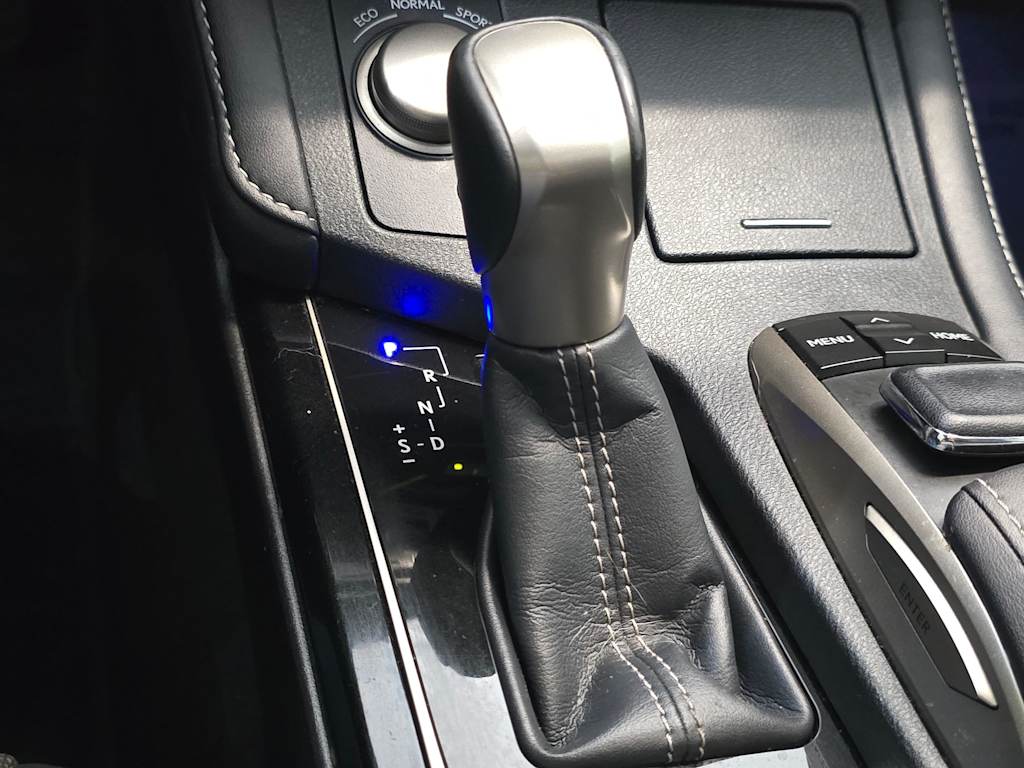 Thumbnail: 2016 Lexus ES - 17